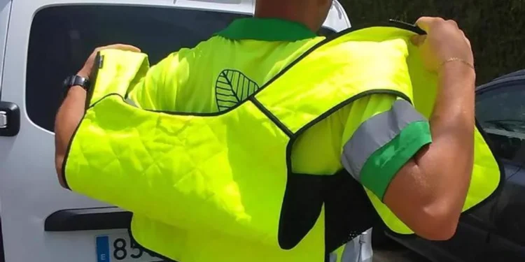 Chalecos refrigerantes para proteger a los trabajadores frente al calor