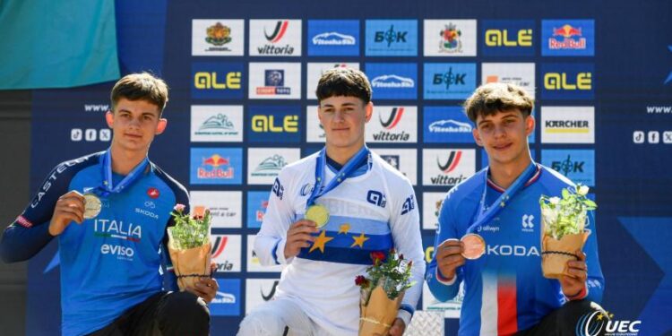 Enol Torre se proclama campeón de Europa júnior de Descenso tras una actuación sobresaliente en Bulgaria