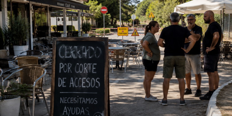 La hostelería de El Saler reclama ayudas tras el incendio: más de 20 negocios afectados por los cortes de acceso 1 gastronomia saler restaurante