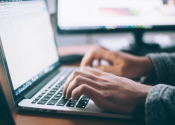 Labora ofrece más de 3.000 puestos de trabajo en su portal web para sectores clave del turismo y el ocio estival