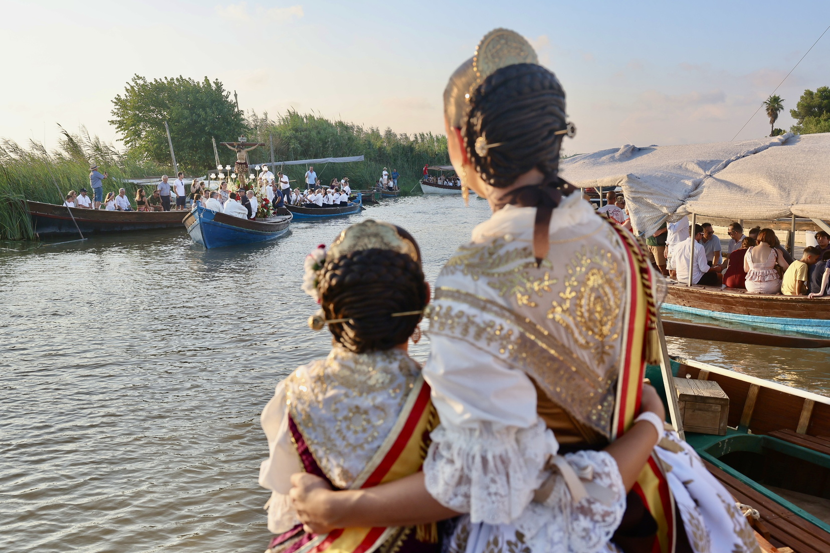 El Palmar revive su devoción acuática en la multitudinaria Romería del Cristo de la Salud 7 image000146