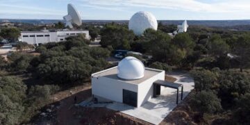Eclipse total de privilegios: el Observatorio de Yebes cierra al público para el "capricho solar" de Moncloa