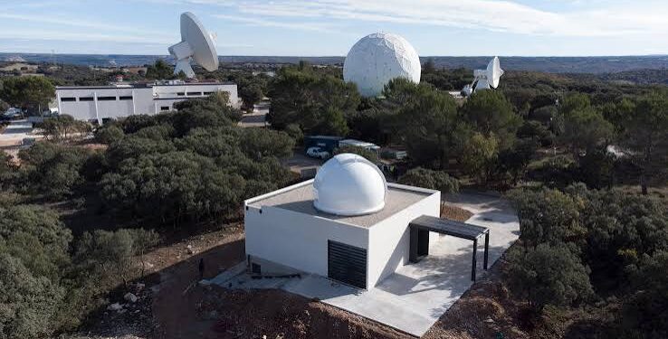 Eclipse total de privilegios: el Observatorio de Yebes cierra al público para el "capricho solar" de Moncloa