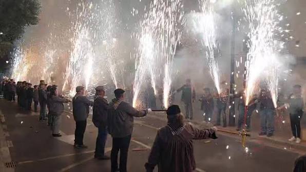 Paterna vivirá su noche más mágica: pólvora, devoción y la gran Cordà del último domingo de agosto 6 images passeja coets