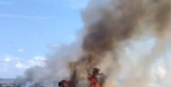 Un incendio de vegetación moviliza un amplio dispositivo en Albatera hasta su control esta tarde