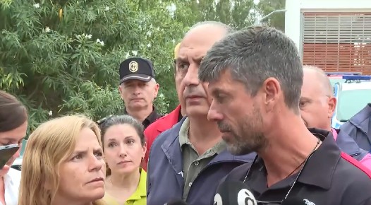 Horas decisivas en El Saler: más de 270 efectivos combaten un incendio que ya roza las 40 hectáreas 1 Horas decisivas en El Saler: más de 270 efectivos combaten un incendio que ya roza las 40 hectáreas