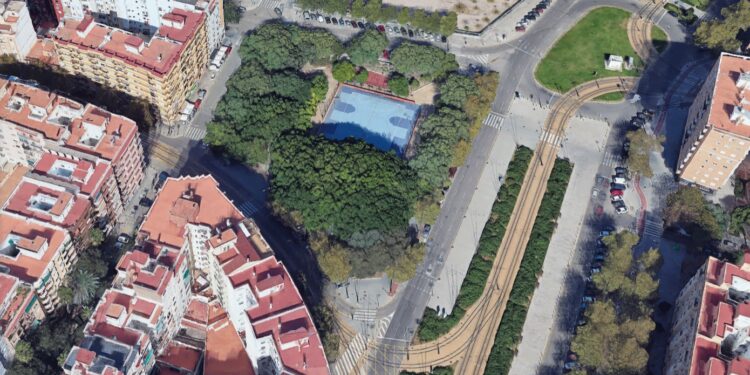 La Policía Nacional detiene a ocho hombres por una batalla campal con hachas y cuchillos entre Valencia y Villarreal