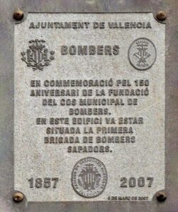 El S&iacute;ndic acorrala al Ayuntamiento de Valencia por el 'caso de la placa fantasma'