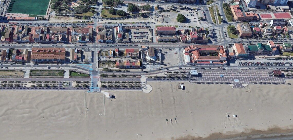 Investigan una violenta reyerta multitudinaria de madrugada en el paseo de la Malvarrosa