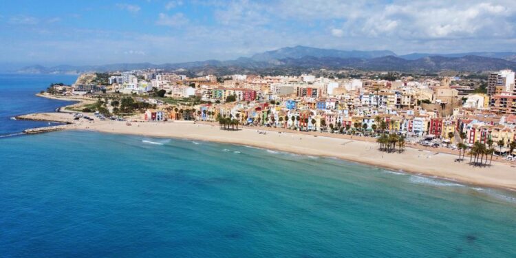 Hallan el cuerpo sin vida de un hombre en una hamaca de la playa en La Vila Joyosa