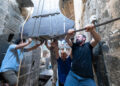 El Miguelete revive el 'repret', el rito medieval para asegurar las campanas en el día más caluroso del año 10 El Miguelete revive el 'repret', el rito medieval para asegurar las campanas en el día más caluroso del año