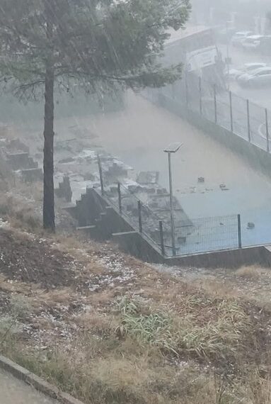Un episodio de fuertes tormentas deja más de 160 l/m² y decenas de incendios por rayos en la Comunitat Valenciana 1 Un episodio de fuertes tormentas deja más de 160 l/m² y decenas de incendios por rayos en la Comunitat Valenciana