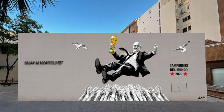 Valencia dedica un gran mural a la selección española de fútbol en Montolivet 1 0902 Mural entrenador seleccio