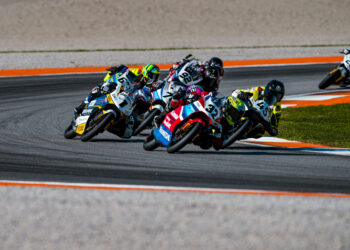 El Circuit Ricardo Tormo reabre el FIM MotoJunior tras el parón estival con un título en juego 15 El Circuit Ricardo Tormo reabre el FIM MotoJunior tras el parón estival con un título en juego