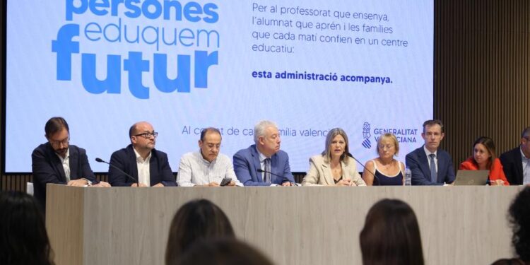 Menos alumnos por clase y más ayudas: las principales novedades del curso escolar 2026-2027
