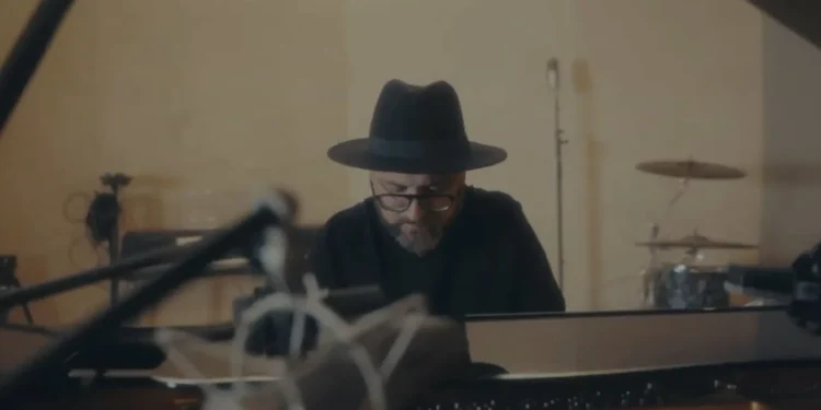 Su música arrasó en TikTok y ahora ha llegado a Venecia, la NASA y Beyoncé: la historia de Adrián Berenguer 1 45c24524 5423 4542 a105 e9ff688fe5dd 16 9 aspect ratio 1600w 0