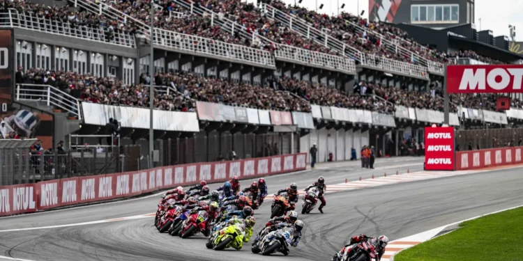MotoGP elige de nuevo Cheste para la gran fiesta final del Mundial en 2027 1 4de66060 9719 4866 8404 497699f8af86 16 9 aspect ratio 1600w 0