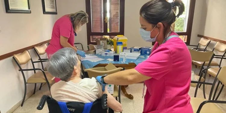 Sanidad inicia el 28 de septiembre la vacunación contra gripe, covid y bronquiolitis en la Comunitat Valenciana 1 4f6f81e3 5c75 4923 8b93 958f81d9eaf6 16 9 aspect ratio 856w 0