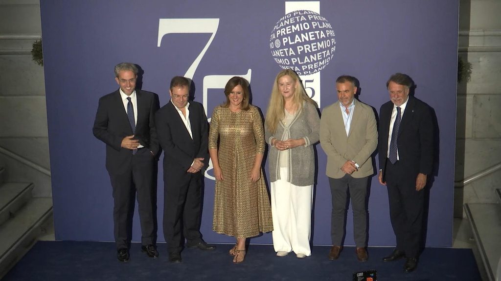 El Premio Planeta celebra en Valencia sus 75 años de historia con Màxim Huerta, Javier Sierra y Luz Gabás 5 5 anos del Premio Planeta 2