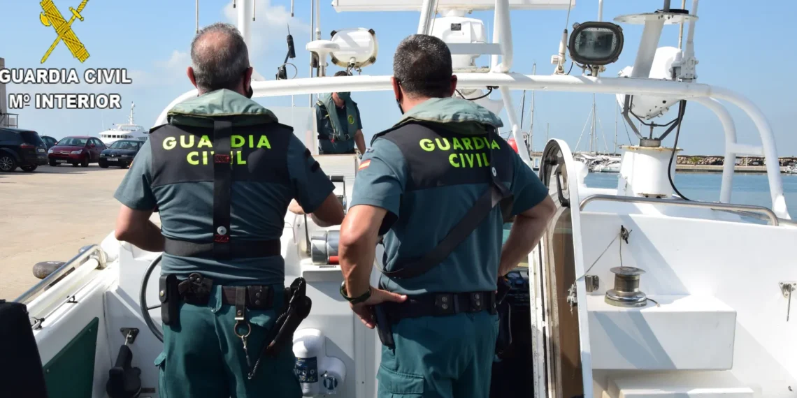 Hallan frente a la costa de Sagunt el cadáver mutilado de un hombre 1 Hallan frente a la costa de Sagunt el cadáver mutilado de un hombre