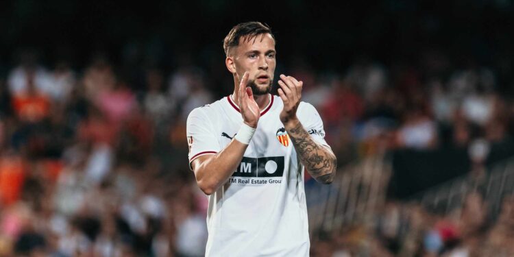 De Haas se agarra a la reacción del Valencia pese a la derrota: “Con esta mentalidad merecimos más” 1 De Haas