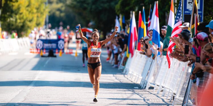Éxito histórico del ultrafondo español: Gemma Arenas firma un bronce mundial de récord y el equipo femenino se cuelga la plata en Ames 1 Éxito histórico del ultrafondo español: Gemma Arenas firma un bronce mundial de récord y el equipo femenino se cuelga la plata en Ames