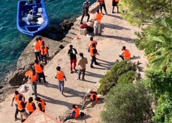 Indignación en Baleares tras admitir Sánchez que Moncloa conocía desde julio la alerta policial de llegadas masivas 20 Indignación en Baleares tras admitir Sánchez que Moncloa conocía desde julio la alerta policial de llegadas masivas
