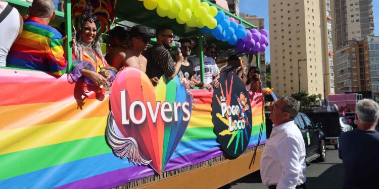 Benidorm celebra el Gay Pride más tardío para cerrar el verano 1 Benidorm celebra el Gay Pride más tardío para cerrar el verano