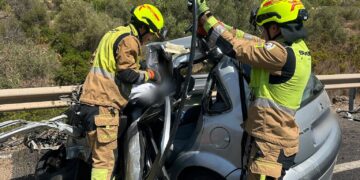 Un hombre fallece en un grave accidente entre un camión y un turismo en la N-340 a la altura de Alcalà de Chivert