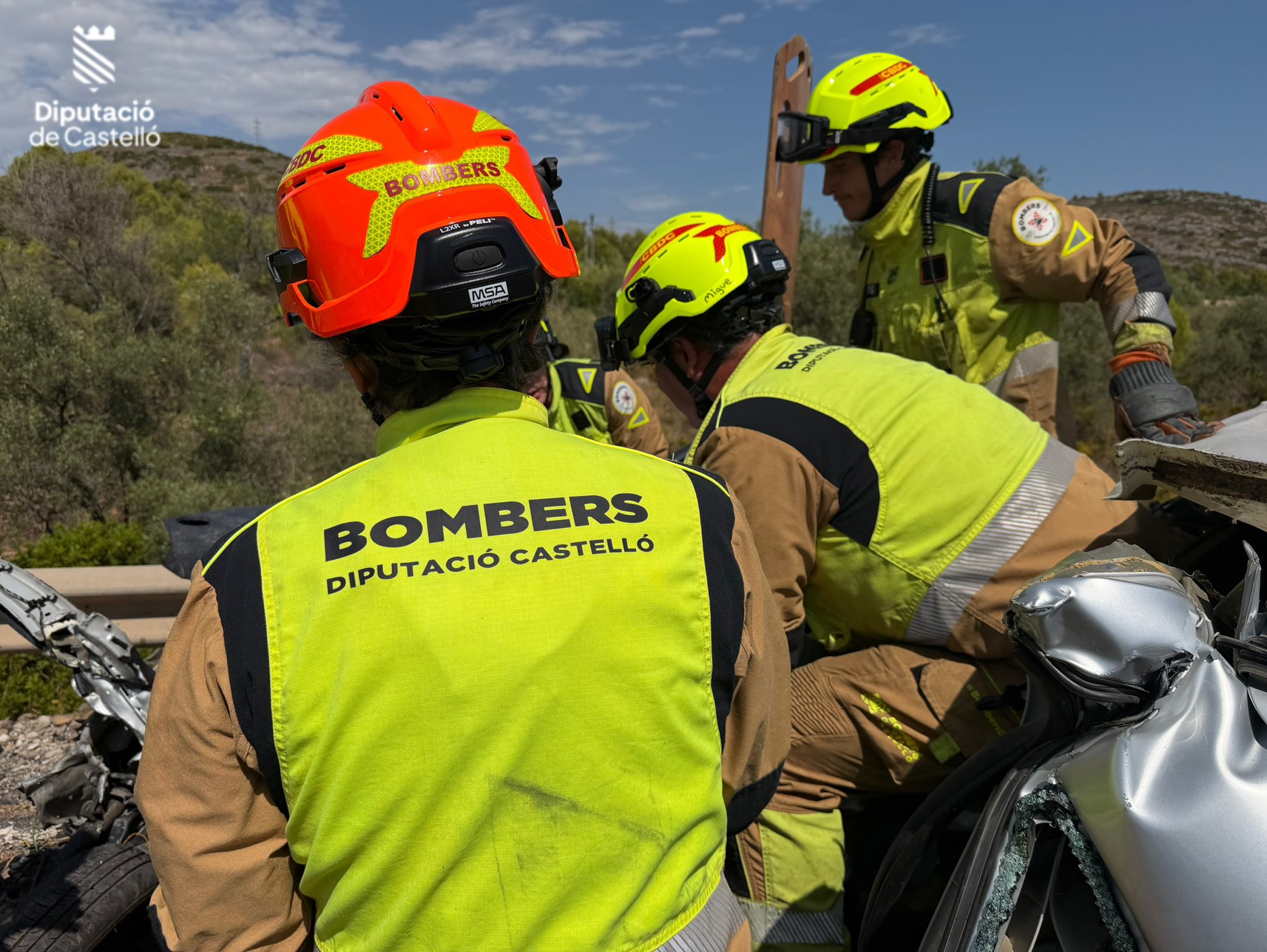 Un hombre fallece en un grave accidente entre un camión y un turismo en la N-340 a la altura de Alcalà de Chivert 2 HRs32cIbAAAKnSR