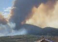 El incendio forestal de Tuéjar avanza sin control y despliega hasta 14 medios aéreos 10 El incendio forestal de Tuéjar avanza sin control y despliega hasta 14 medios aéreos