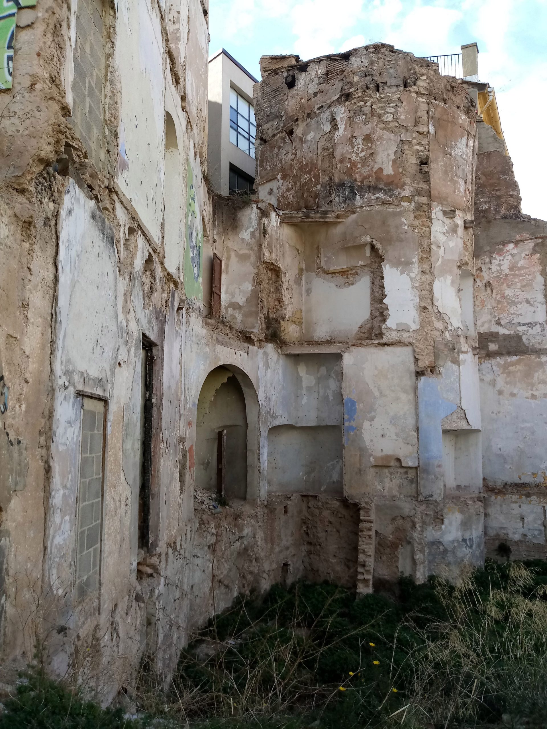 El escándalo de la muralla andalusí: 13 años de ruina, coartadas falsas y caos competencial entre Conselleria y Ayuntamiento 2 El escándalo de la muralla andalusí: 13 años de ruina, coartadas falsas y caos competencial entre Conselleria y Ayuntamiento