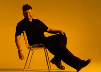Pablo López aterriza en Valéncia para presentar su esperado nuevo álbum, 'El Cuatro'