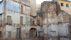 La muralla andalus&iacute; de la calle Salinas: trece a&ntilde;os de ruina, coartadas y descoordinaci&oacute;n institucional