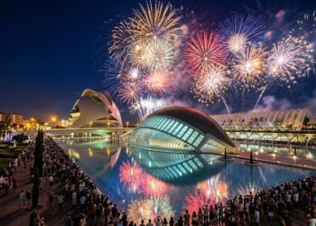 Valencia capital de la pirotecnia: acogerá 11 espectáculos nocturnos y un show de drones en octubre 14 Valencia capital de la pirotecnia: acogerá 11 espectáculos nocturnos y un show de drones en octubre