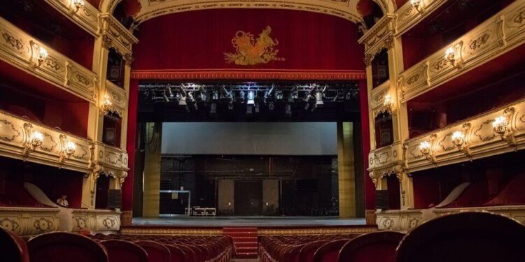 ¿Tienes entradas para el Teatro Principal? Sus ocho espectáculos se trasladan a Les Arts y cambiarán las fechas 1 Teatre Principal Valencia1