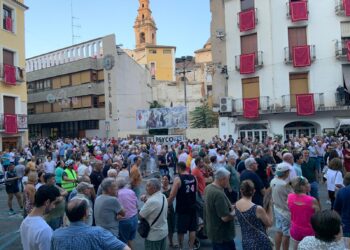 Cerca de un millar de personas se concentran en Ontinyent en apoyo a la situación de Ceuta 20 Cerca de un millar de personas se concentran en Ontinyent en apoyo a la situación de Ceuta