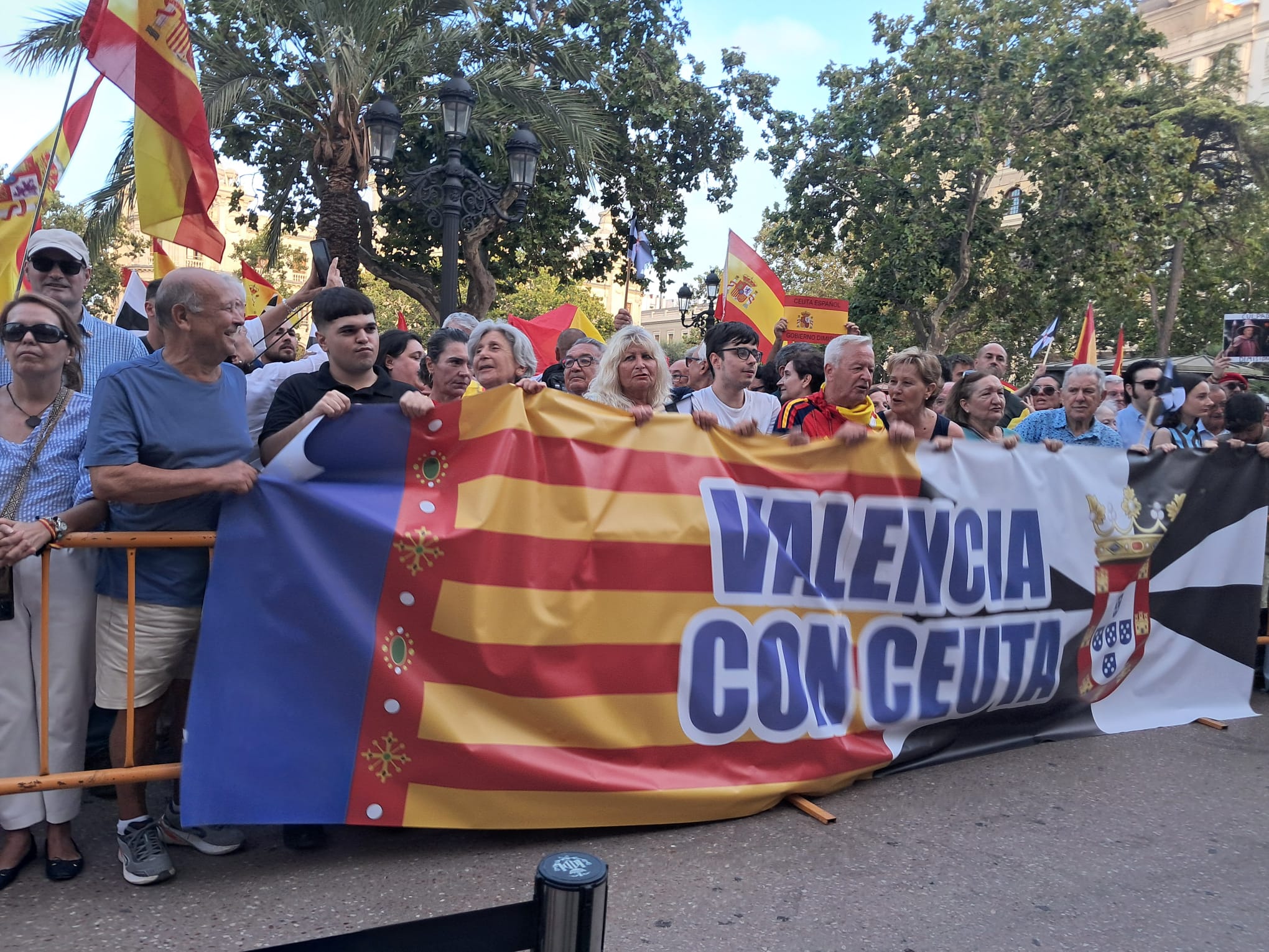 Más de 20.000 personas se manifiestan en Valéncia por Ceuta 2 WhatsApp Image 2026 09 02 at 21.36.58