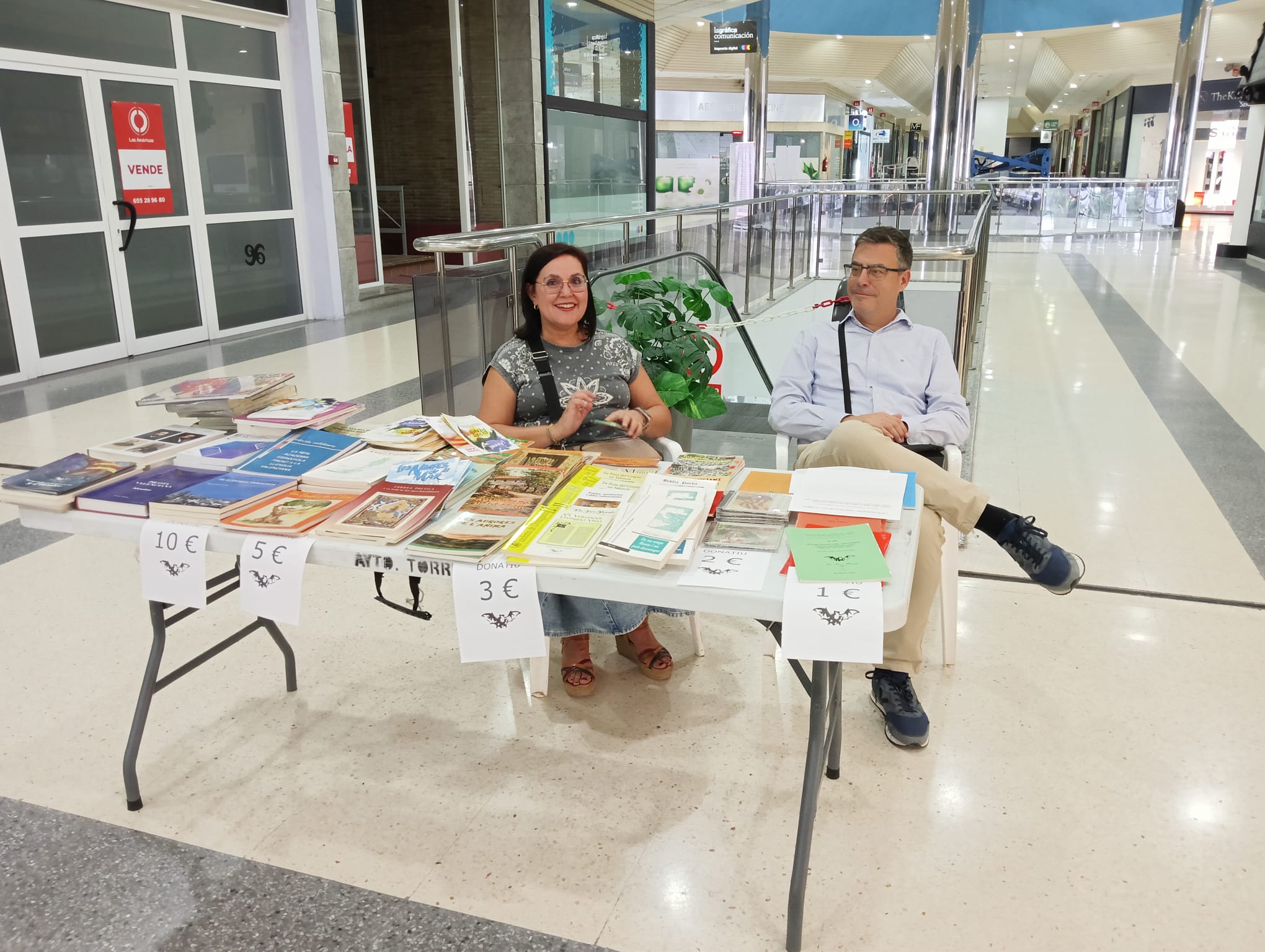 Èxit de la Fira del Llibre en el C.C. "Las Américas" de Torrent. Jornada de festa de la Llengua Valenciana 2 WhatsApp Image 2026 09 20 at 21.59.331