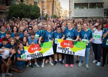 Torrent se vuelca contra el cáncer: 2.451 participantes recaudan 12.255 euros en una marea rosa de solidaridad