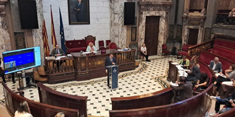 Los vecinos de Valencia exigen se cumpla la normativa de los apartamentos turísticos 1 Los vecinos de Valencia exigen se cumpla la normativa de los apartamentos turísticos