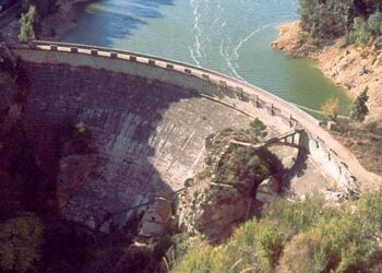 GVA Emergencias activa un aviso preventivo en los municipios aguas abajo de la balsa de Buseo tras iniciarse su desembalse