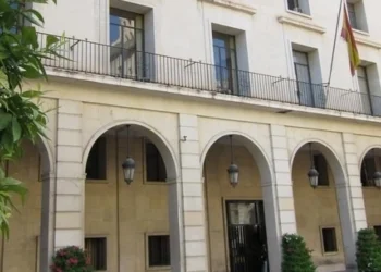 Absuelto un hombre acusado de mantener relaciones con una menor en Villajoyosa al considerar el tribunal que desconocía su edad 14 Absuelto un hombre acusado de mantener relaciones con una menor en Villajoyosa al considerar el tribunal que desconocía su edad