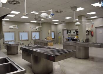 La UV mantendrá hasta 2030 las prácticas de Medicina en los institutos forenses valencianos