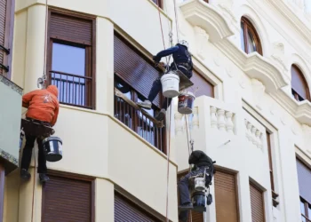 El paro sube en 5.847 personas en agosto en la Comunitat Valenciana tras el final de la campaña de verano 14 inmigrantes trabajo