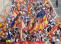 Ceuta al límite: miles de vecinos se echan a la calle mientras la tensión migratoria y la confrontación política convierten a la ciudad en una «olla a presión»