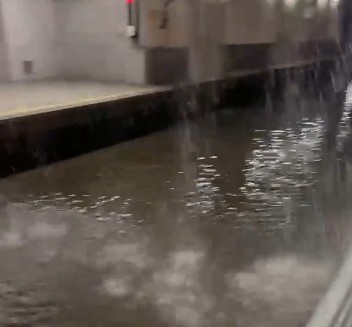 Interrumpida la circulación en todas las líneas de la red de metrovalencia 1 Interrumpida de emergencia la circulación en todas las líneas de la red de metrovalencia
