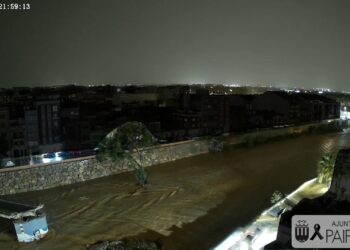 Torrent inundada y el Barranco del Poyo con agua de parte a parte