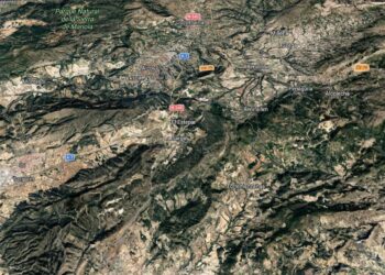 Declarado un incendio forestal en Torre de les Maçanes que moviliza medios aéreos y terrestres