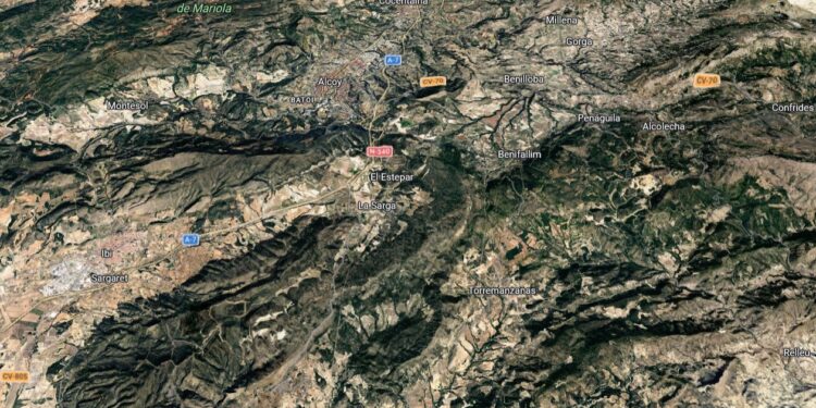 Declarado un incendio forestal en Torre de les Maçanes que moviliza medios aéreos y terrestres 1 Declarado un incendio forestal en Torre de les Maçanes que moviliza medios aéreos y terrestres